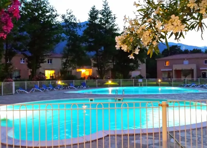 Corse * Santa-Maria-Poggio (Corsica)